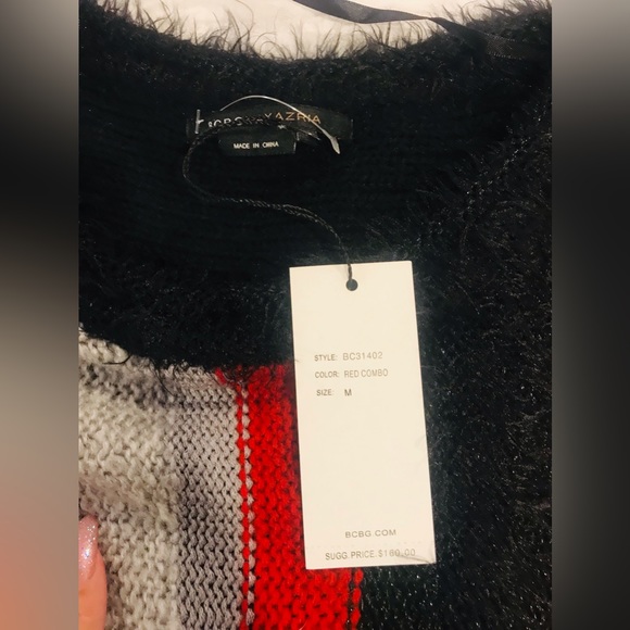 ❤️Y2K BCBG beautiful soft sweater NWT - Picture 9 of 13